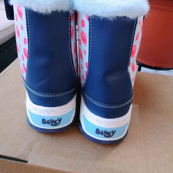 Bluey snow boots - Picture 6 of 8